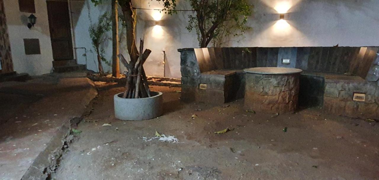 Apartmán Oonjal Veedu Kuttālam Exteriér fotografie